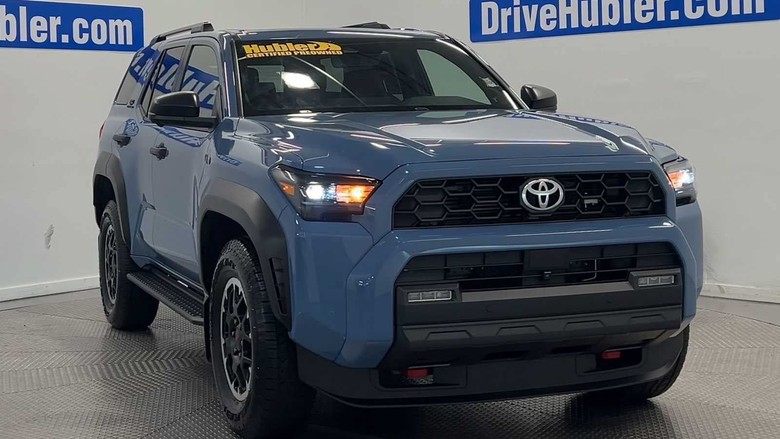 Used 2025 Toyota 4Runner TRD Off-Road Premium AWD/4WD image 2
