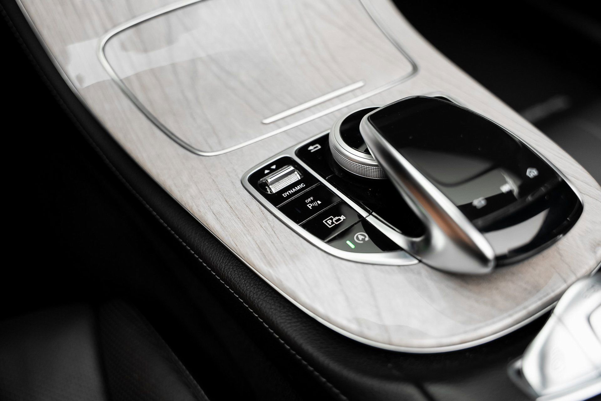 Used 2019 Mercedes-Benz E 450 4MATIC Cabriolet image 55