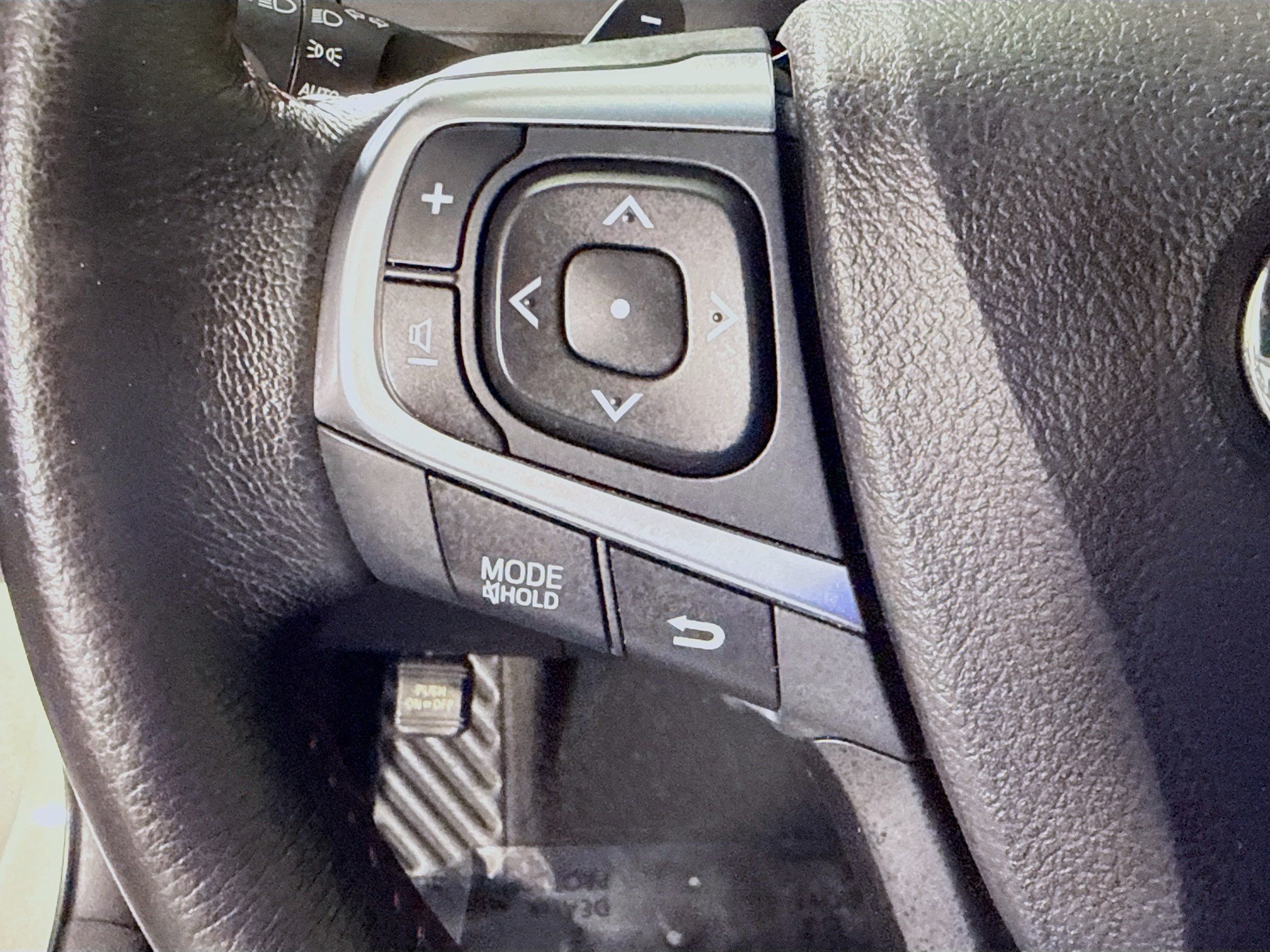 Used 2017 Toyota Camry SE FWD image 14