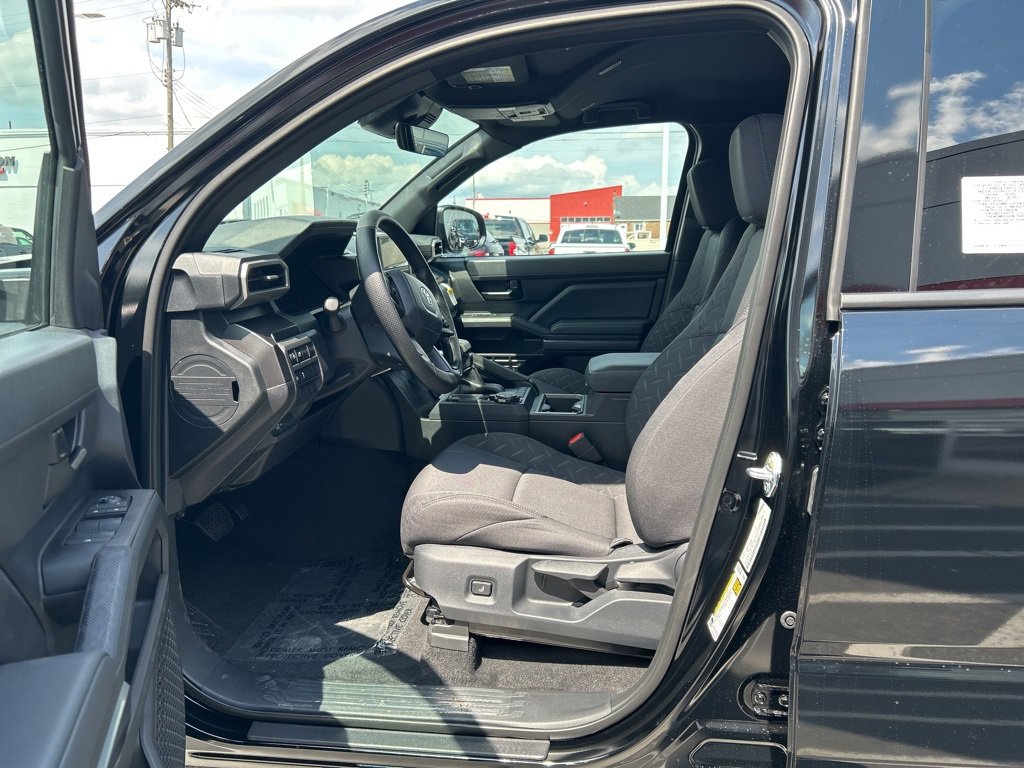New 2025 Toyota Tacoma SR5 AWD/4WD image 9