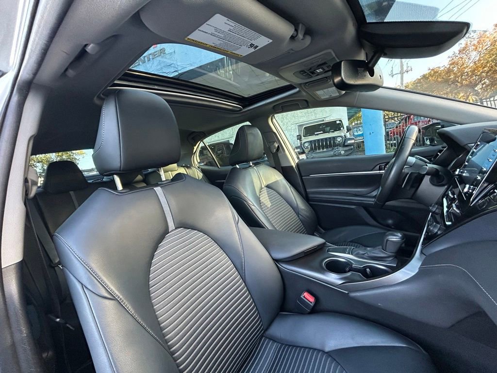 Used 2024 Toyota Camry SE w/ Convenience Package FWD image 32