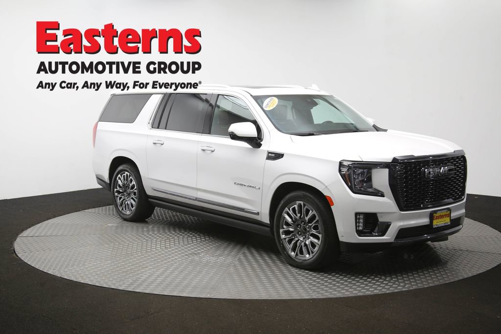 Used 2023 GMC Yukon XL Denali Ultimate w/ LPO, Floor Liner Package AWD/4WD image 57