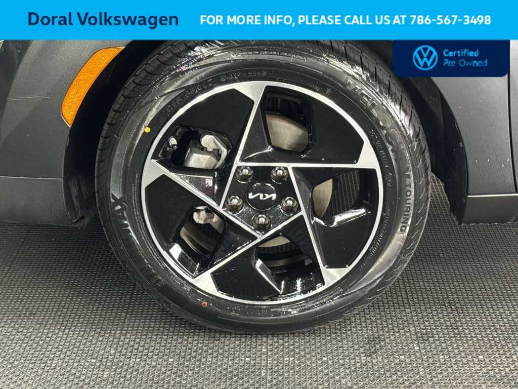 Used 2023 Kia Soul EX FWD image 11