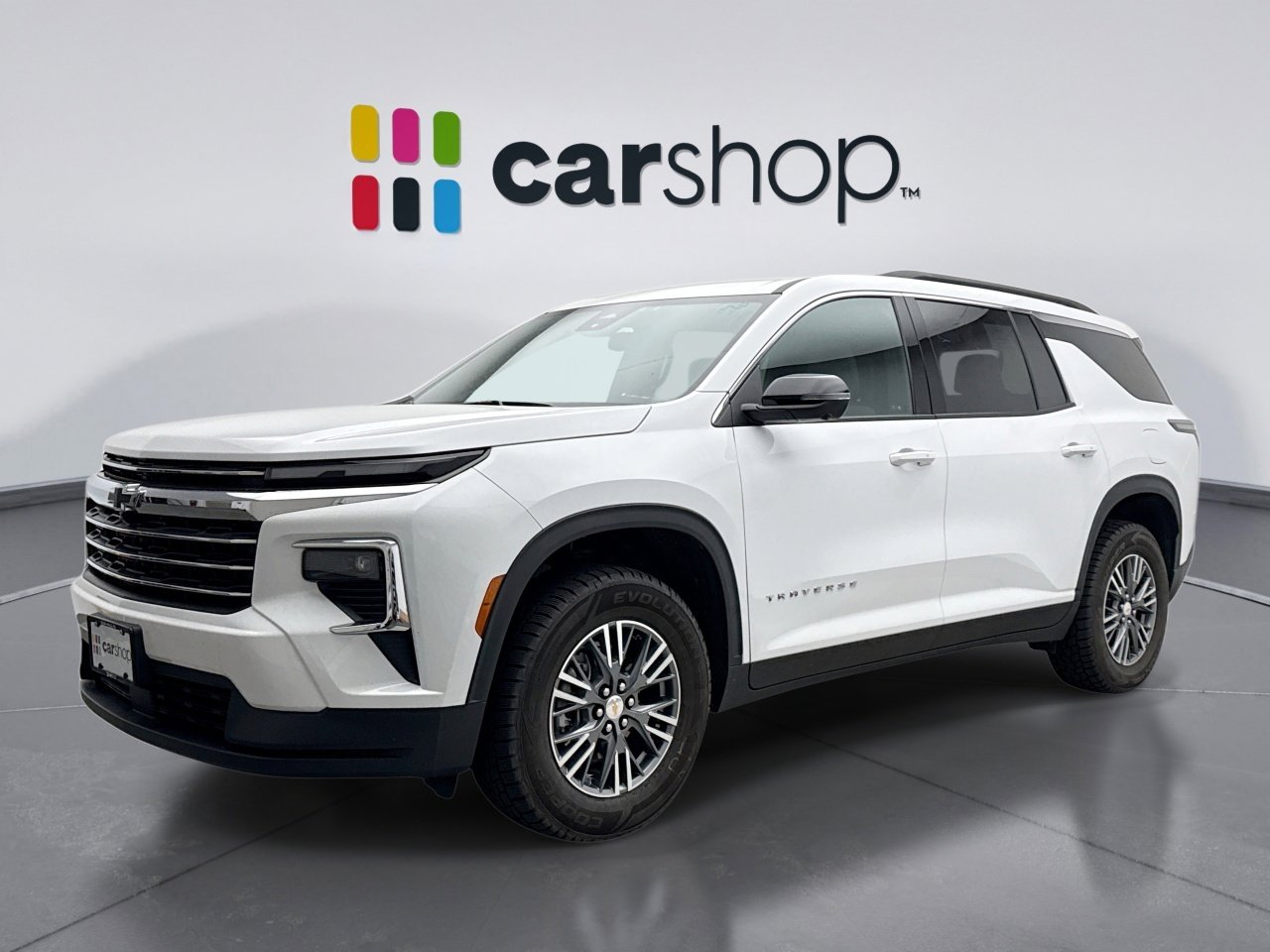 Used 2025 Chevrolet Traverse LT w/ Driver Confidence Package AWD/4WD image 1