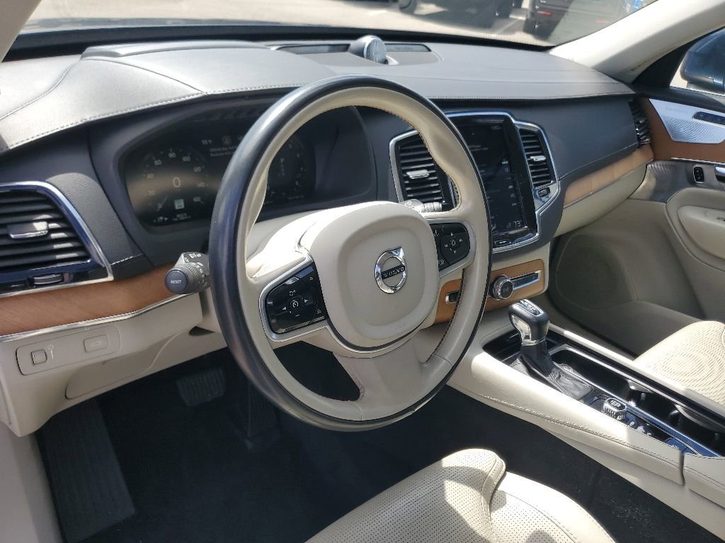 Used 2020 Volvo XC90 T6 Inscription w/ Protection Package AWD/4WD image 12