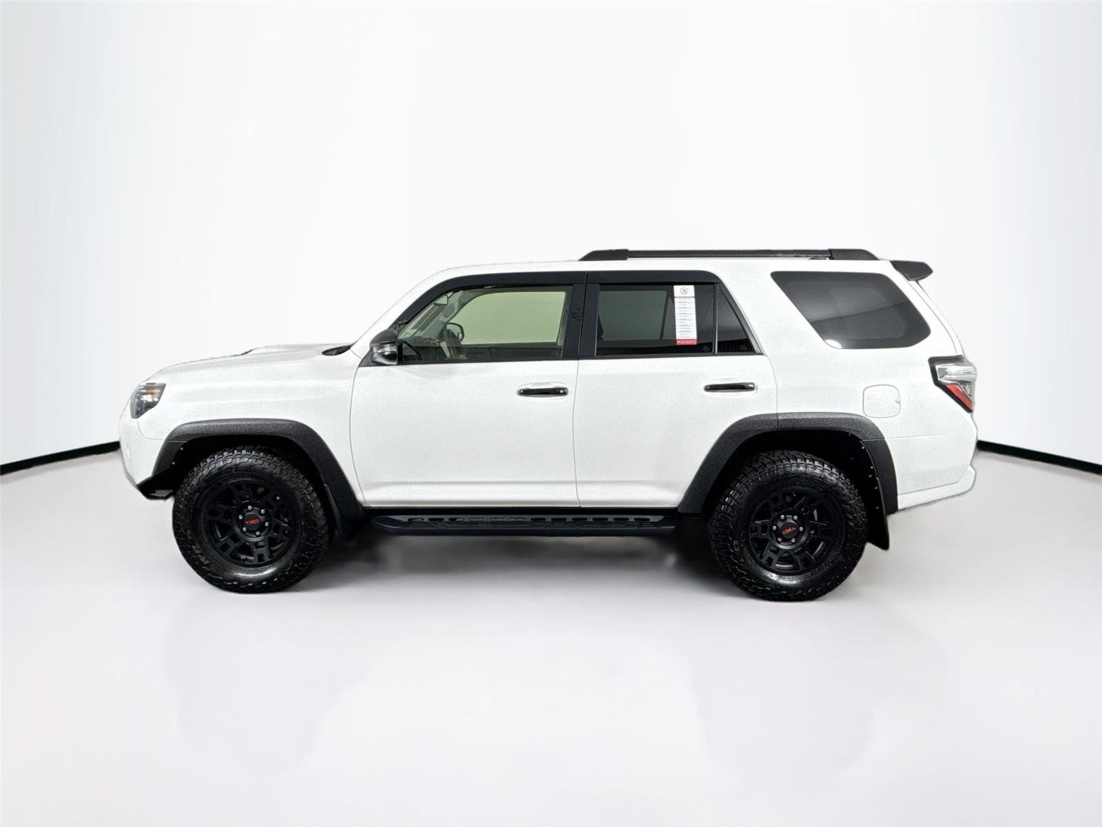 Certified 2021 Toyota 4Runner Venture w/ Moonroof Package AWD/4WD image 13