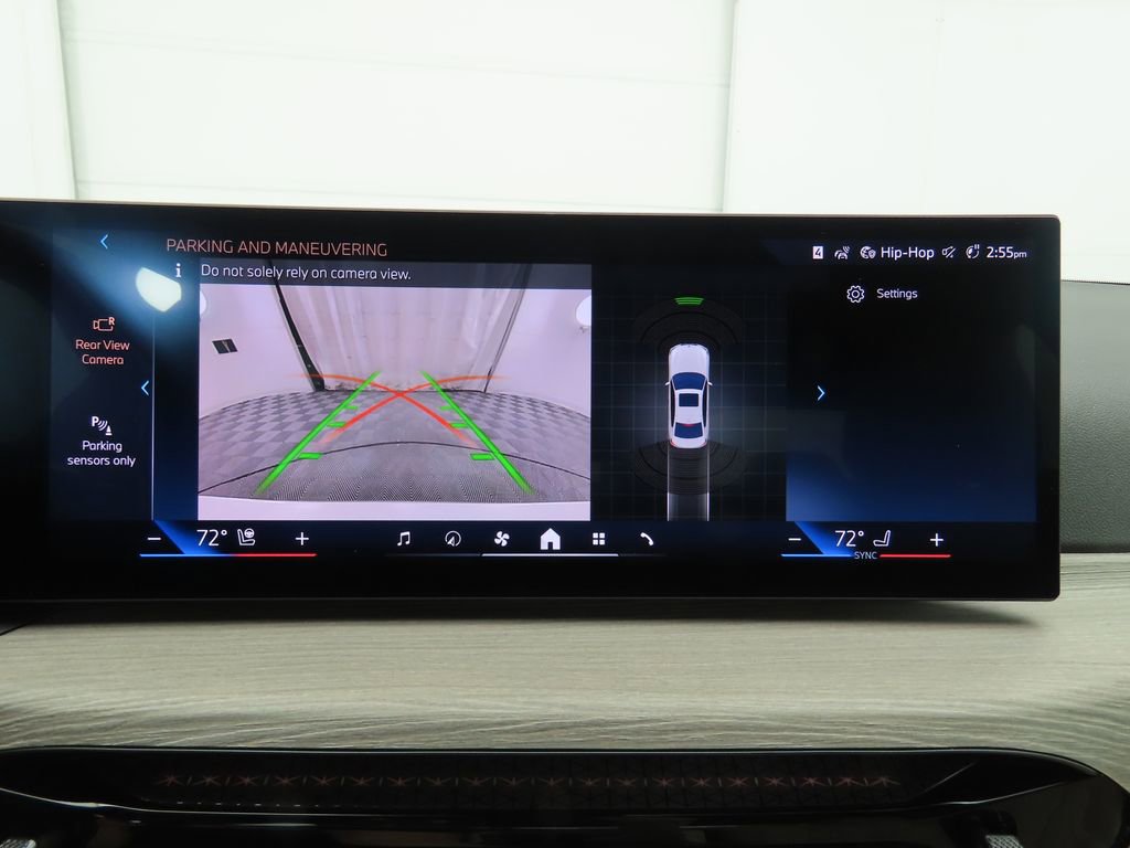 Certified 2025 BMW 330i Sedan w/ Convenience Package image 17