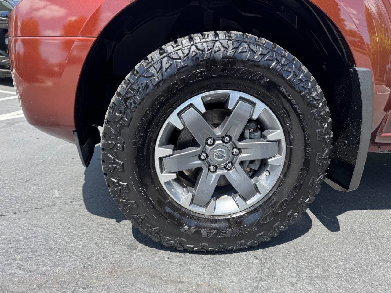 Used 2016 Nissan Frontier PRO-4X AWD/4WD image 19