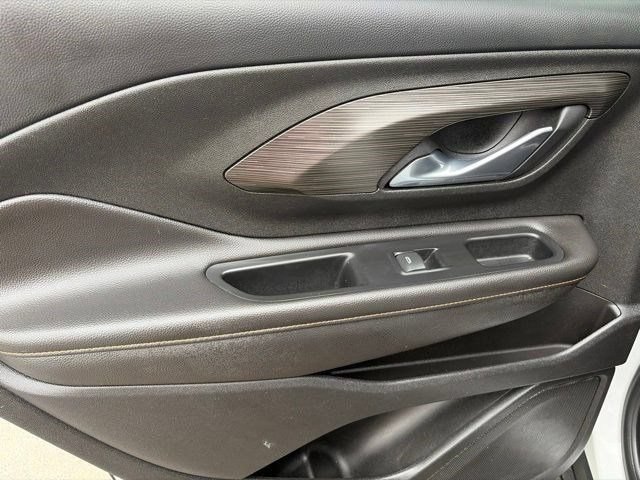 Used 2020 GMC Terrain SLT AWD/4WD image 31