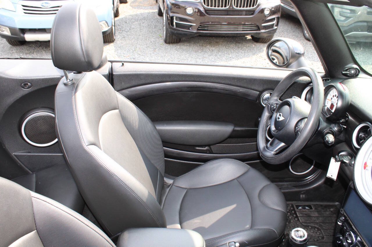 Used 2013 MINI Cooper S FWD image 19