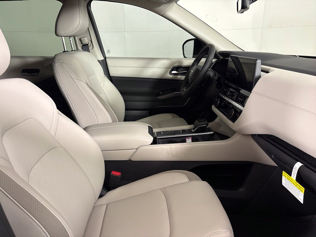 New 2026 Nissan Pathfinder SL FWD image 14