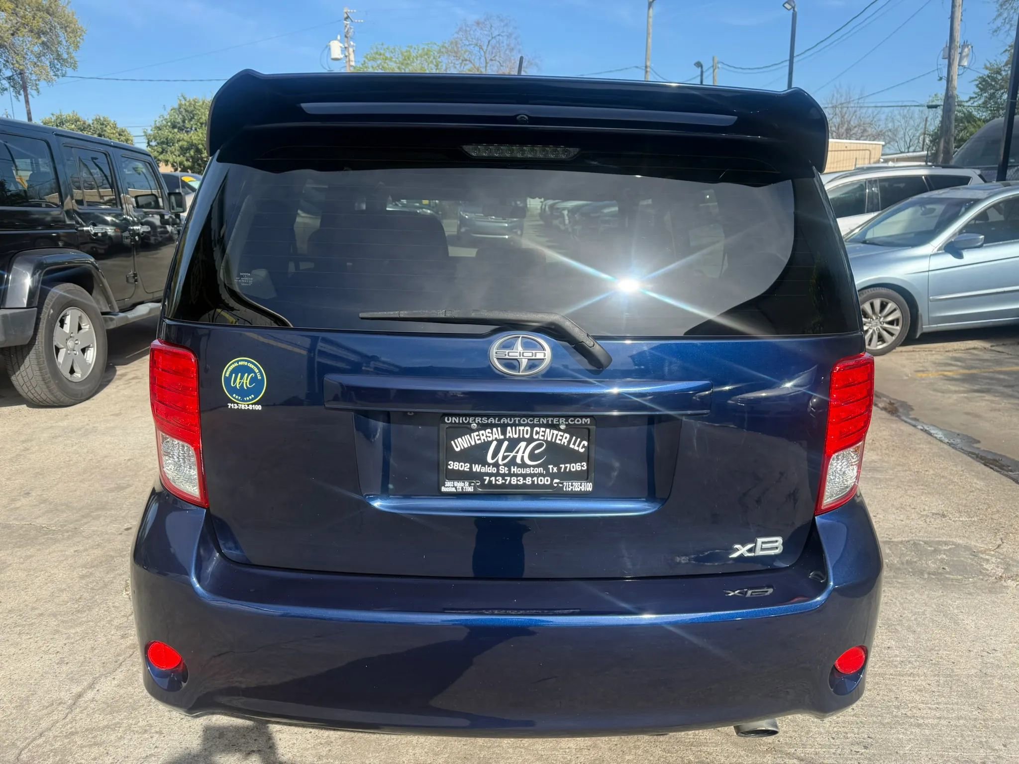 Used 2015 Scion xB Hatchback 4D image 6