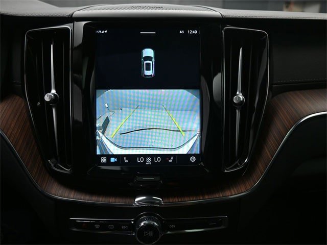 Certified 2023 Volvo XC60 B6 Ultimate w/ Protection Package Premier AWD/4WD image 12