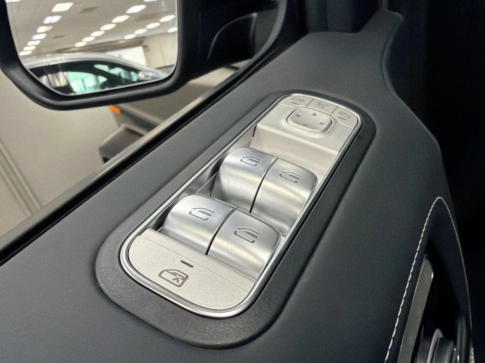 New 2027 Mercedes-Benz G 63 AMG 4MATIC image 16