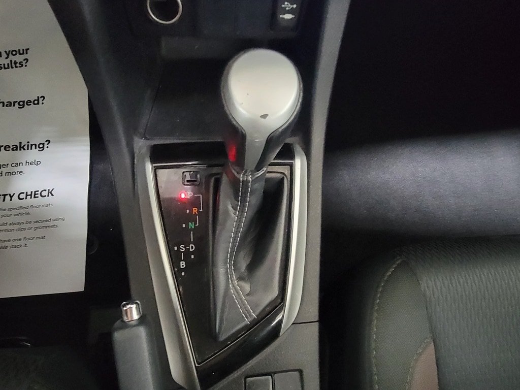 Used 2019 Toyota Corolla LE FWD image 18