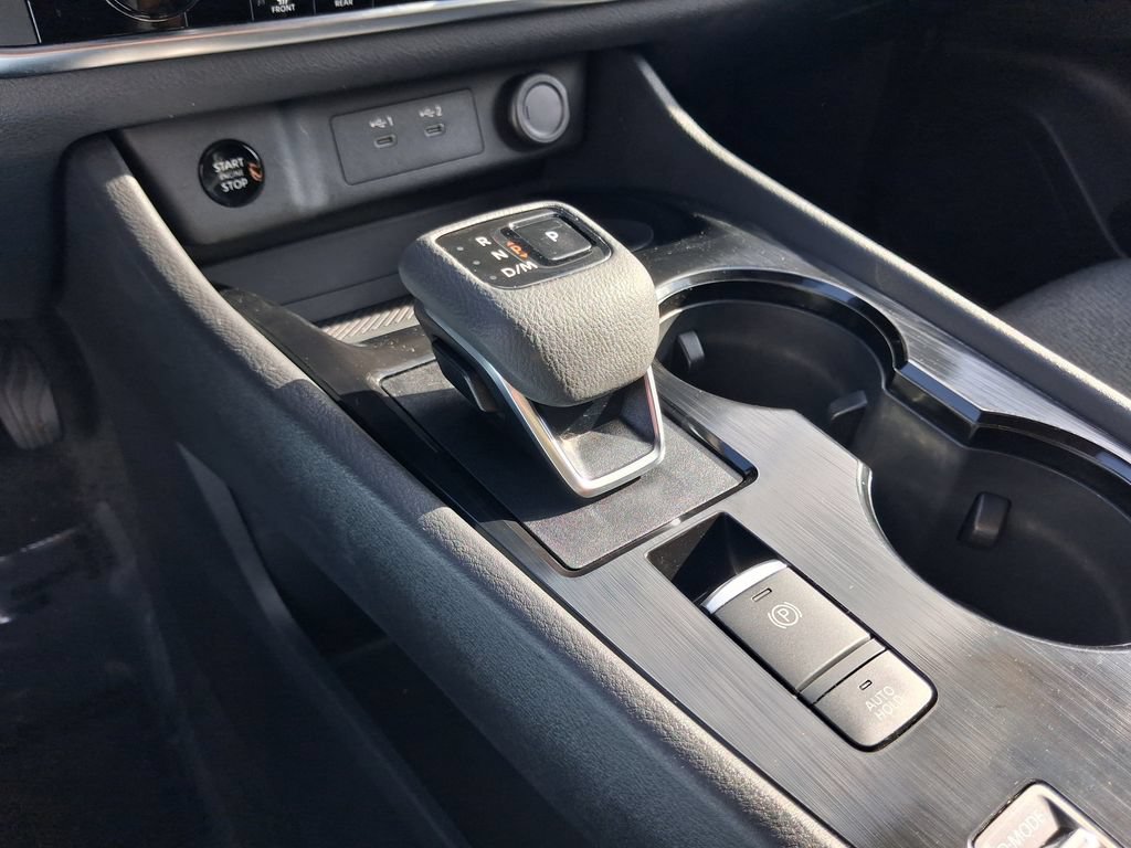 Used 2026 Nissan Rogue SV FWD image 28