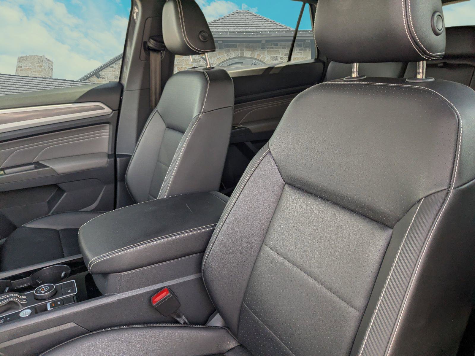 Used 2023 Volkswagen Atlas Cross Sport SEL image 7