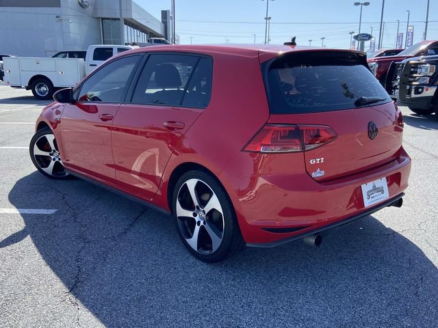 Used 2017 Volkswagen Golf 4-Door FWD image 5
