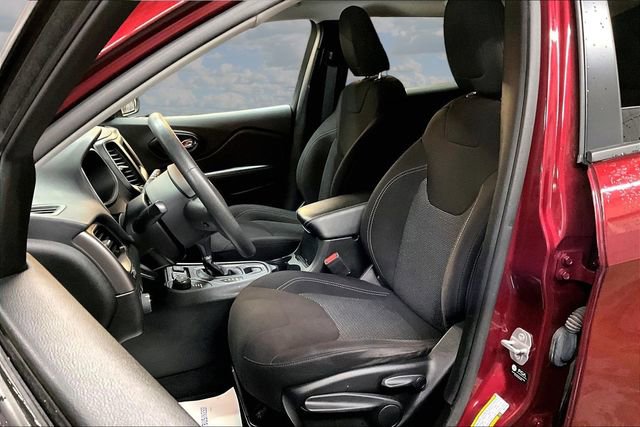 Used 2021 Jeep Cherokee Latitude image 21