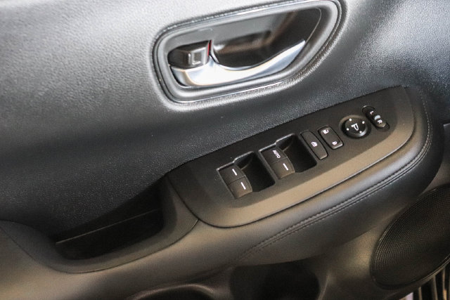 Certified 2025 Honda HR-V LX image 20