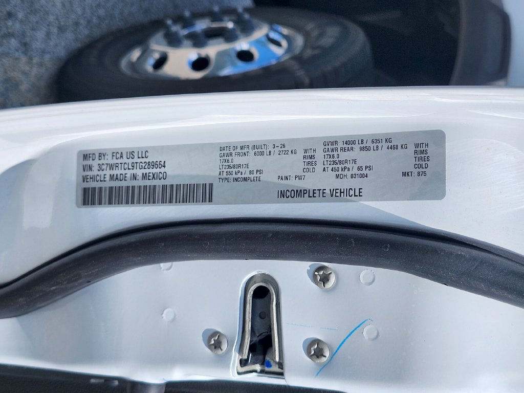New 2026 RAM 3500 Big Horn AWD/4WD image 32