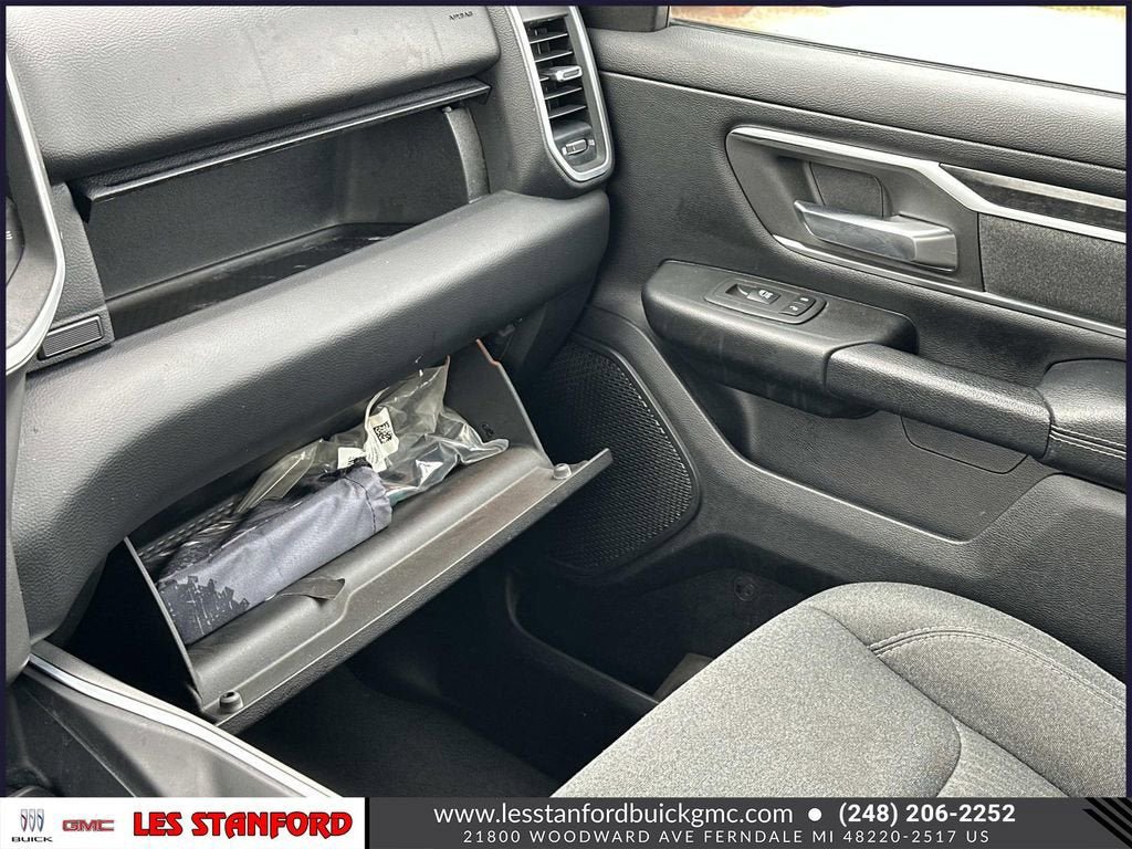Used 2020 RAM 1500 Big Horn AWD/4WD image 33