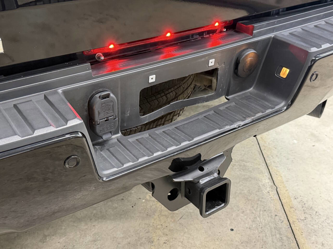 Used 2019 GMC Sierra 3500 Denali w/ Duramax Plus Package image 11