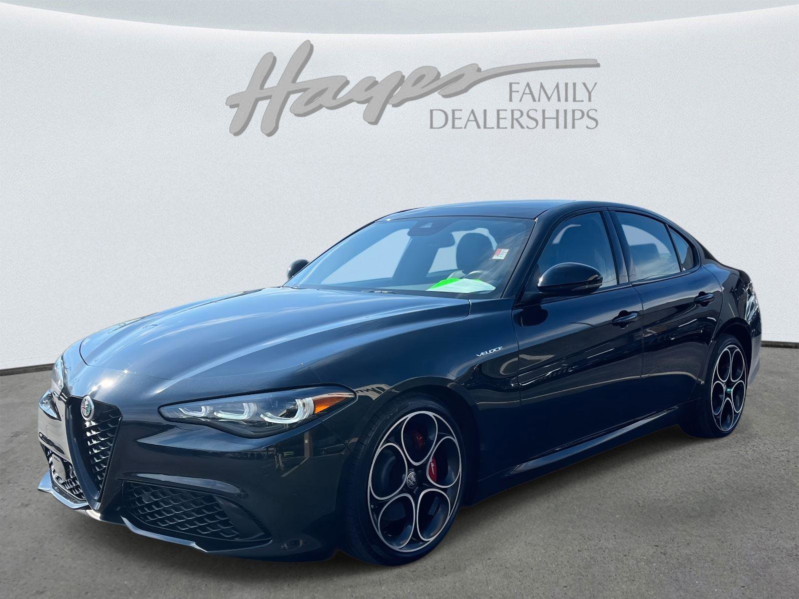 Used 2024 Alfa Romeo Giulia Veloce image 7