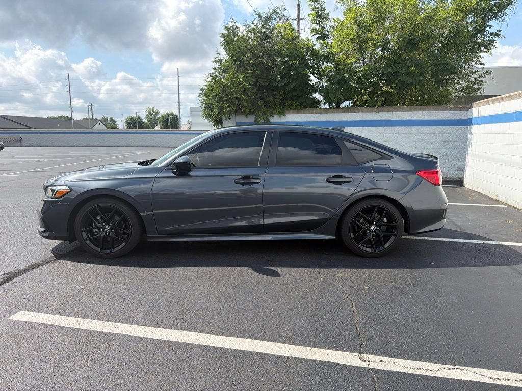Used 2024 Honda Civic Sport image 2