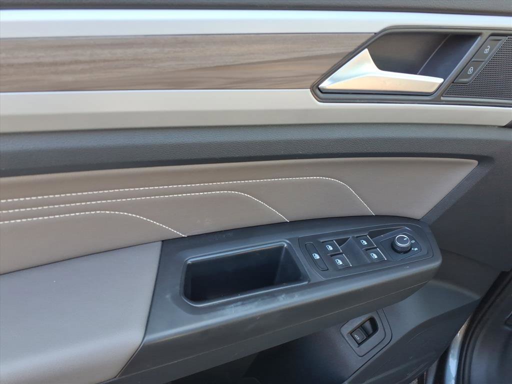 Used 2022 Volkswagen Atlas SEL image 18