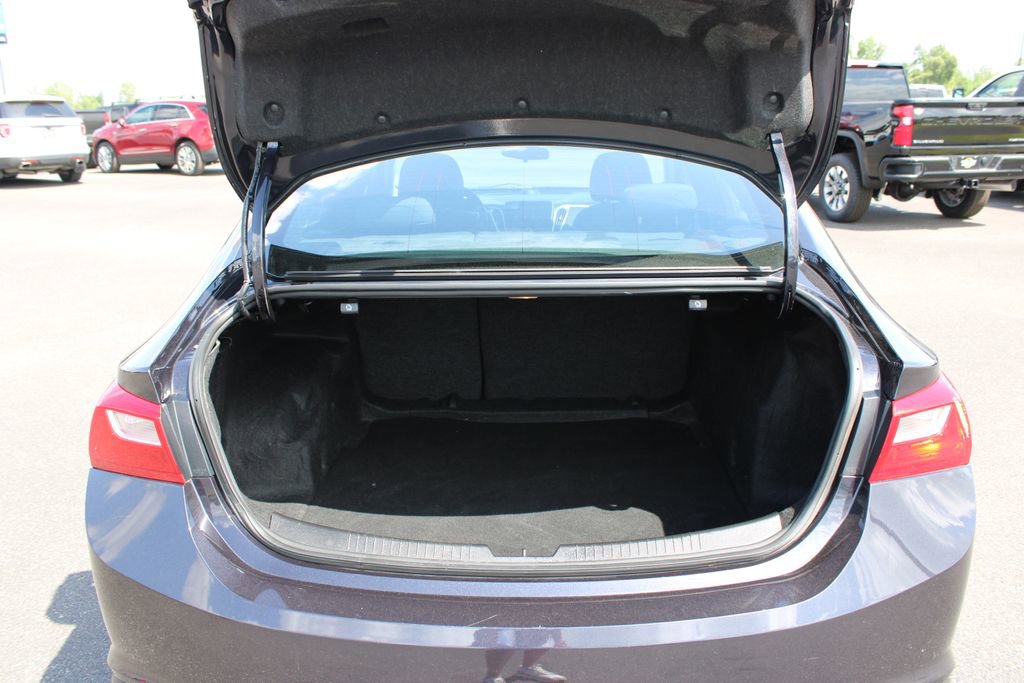 Used 2023 Chevrolet Malibu LS FWD image 14