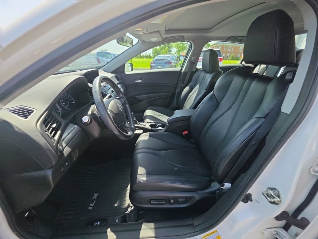 Used 2020 Acura ILX FWD image 12