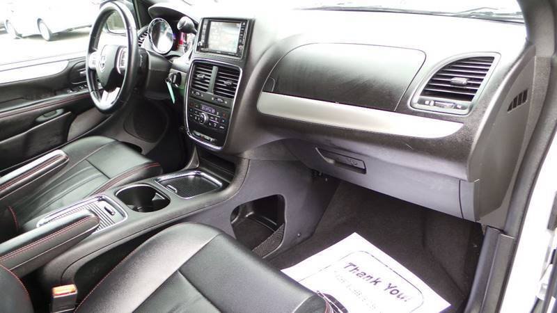 Used 2018 Dodge Grand Caravan GT FWD image 15