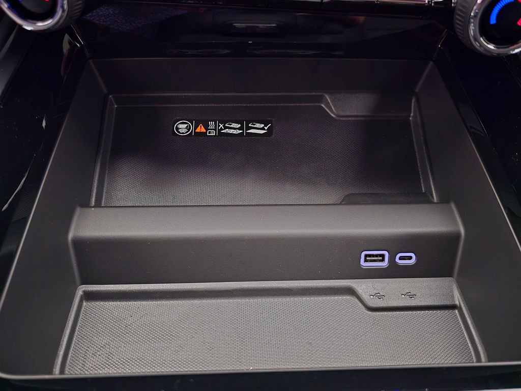 New 2026 Chevrolet Suburban LT w/ Comfort Package image 21