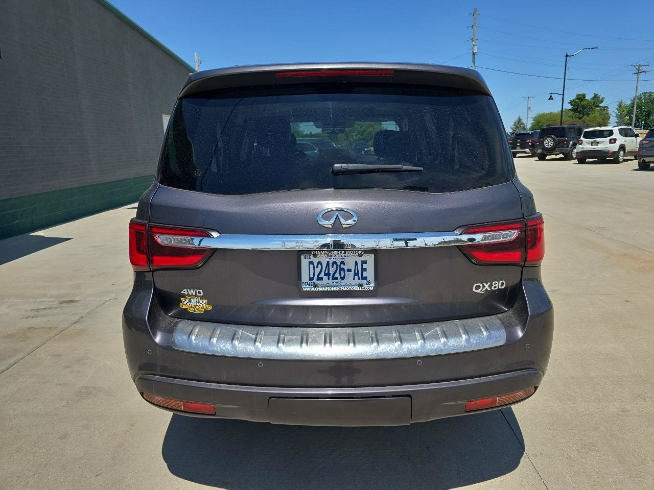 Used 2024 INFINITI QX80 Luxe AWD/4WD image 4