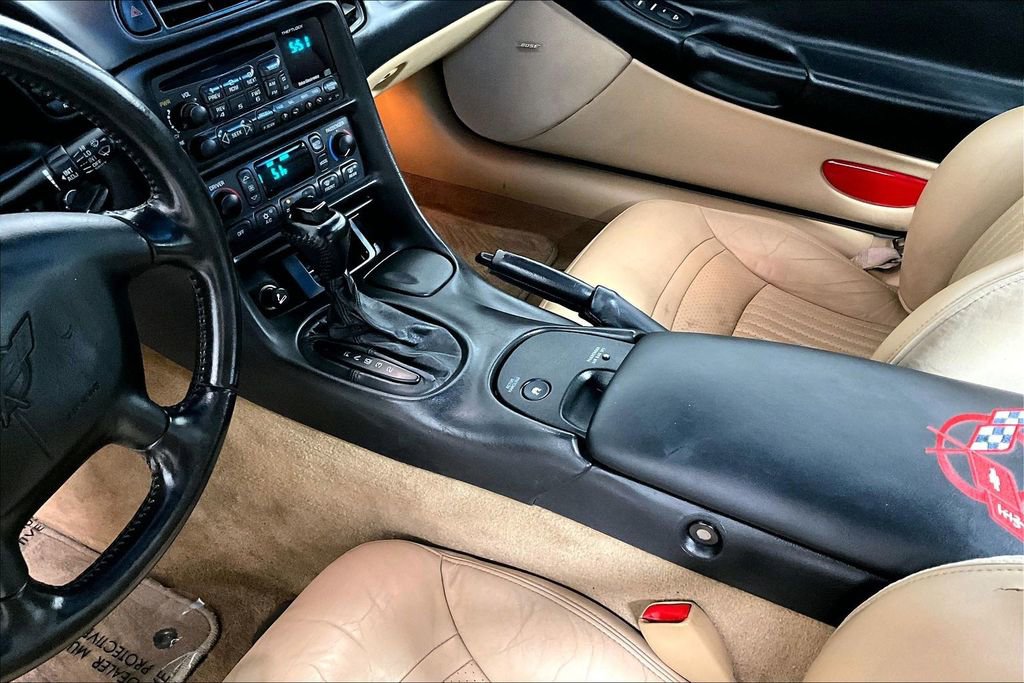 Used 2002 Chevrolet Corvette Coupe w/ Preferred Equipment Group2 image 13