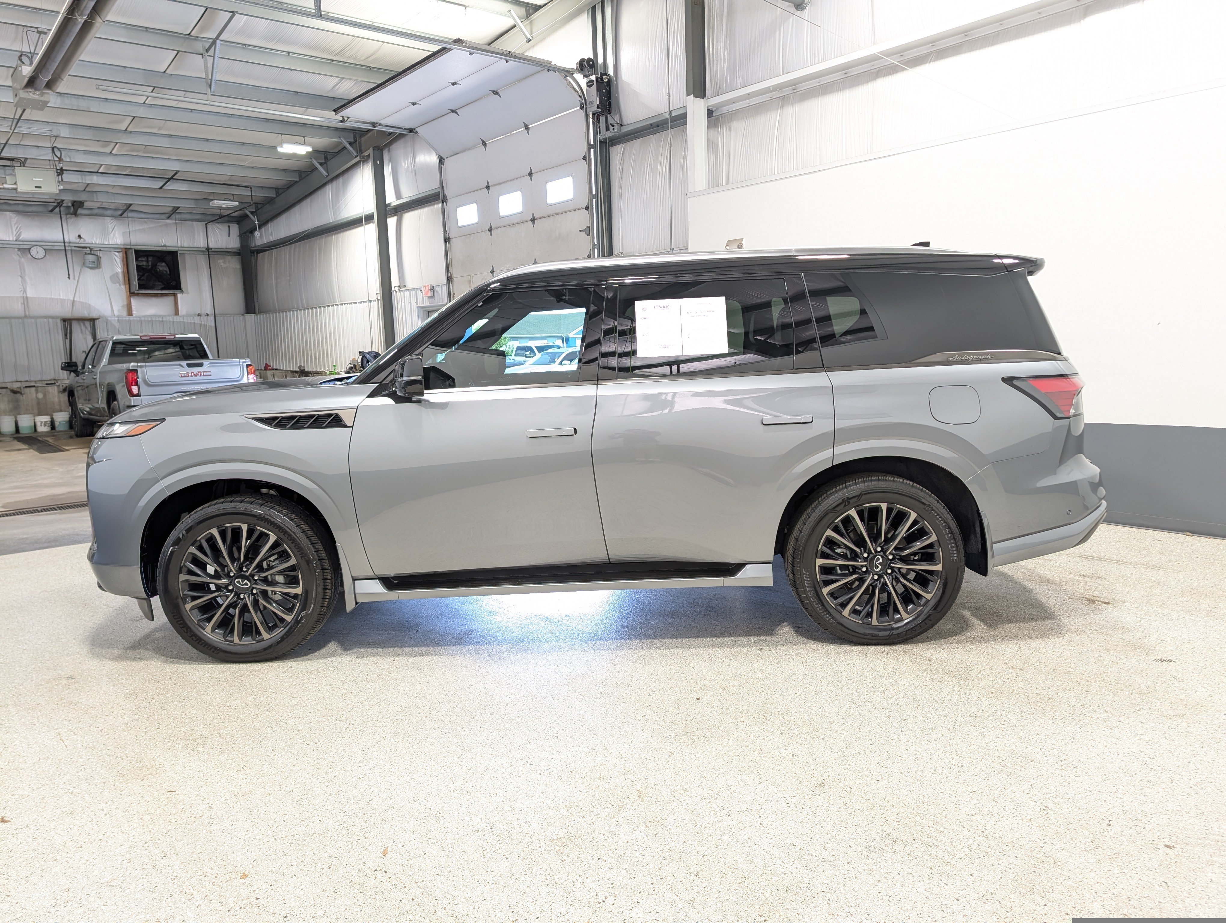 Used 2026 INFINITI QX80 Autograph w/ Autograph Exterior Package AWD/4WD image 6