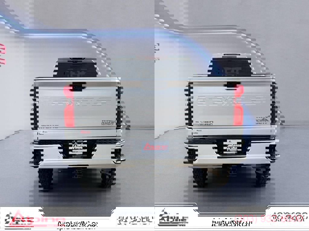 Used 2023 Chevrolet Silverado 3500 High Country w/ Z71 Off-Road Package image 4