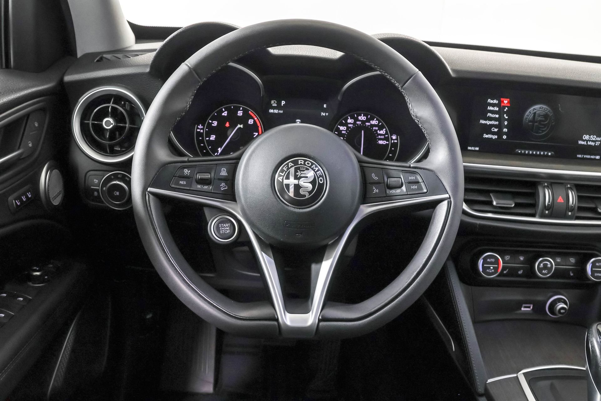 Used 2018 Alfa Romeo Stelvio Ti AWD/4WD image 25
