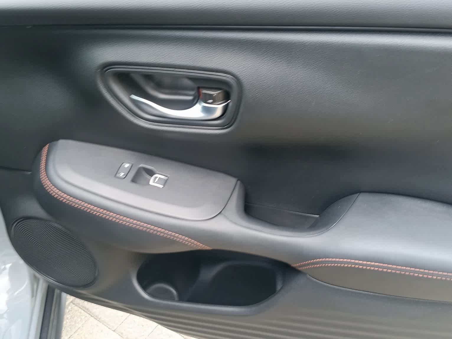 Used 2025 Honda HR-V Sport image 27