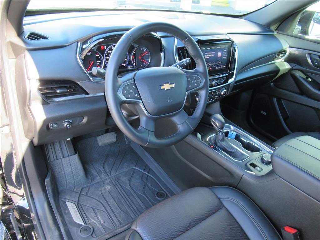 Certified 2023 Chevrolet Traverse High Country w/ LPO, 'HIT The Road' Package image 16