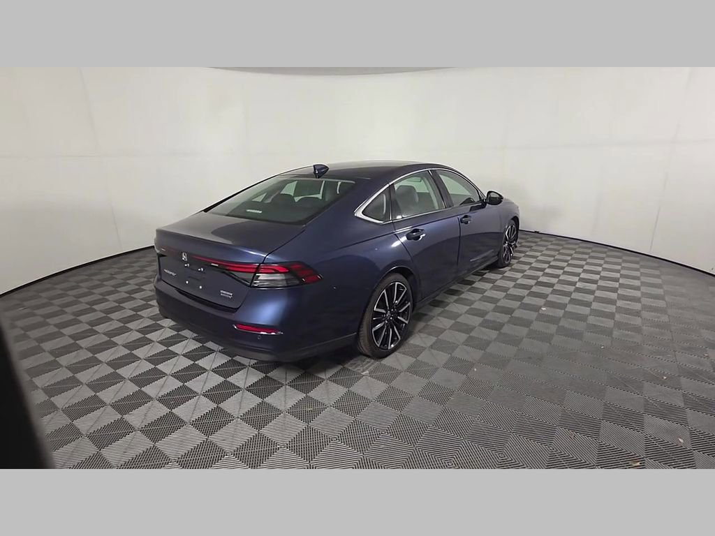 Used 2023 Honda Accord Touring image 38