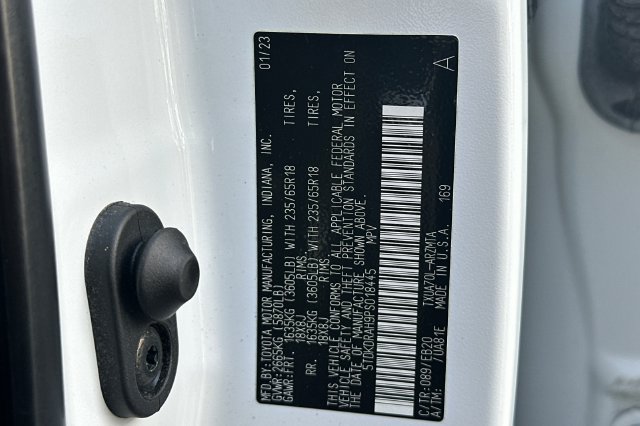 Used 2023 Toyota Highlander XLE FWD image 33