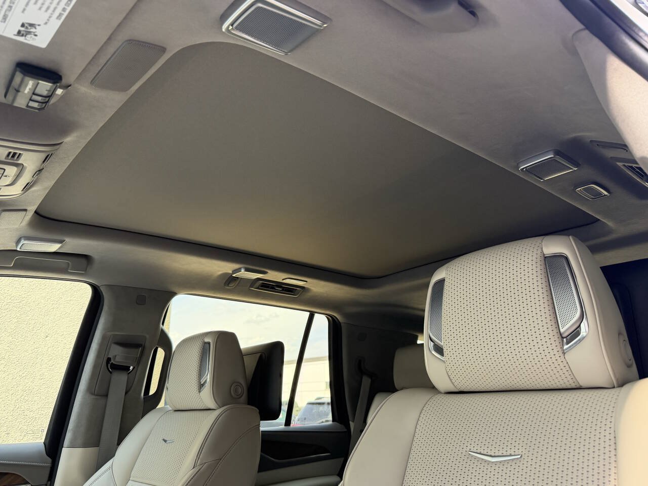 Used 2024 Cadillac Escalade Sport Platinum AWD/4WD image 16