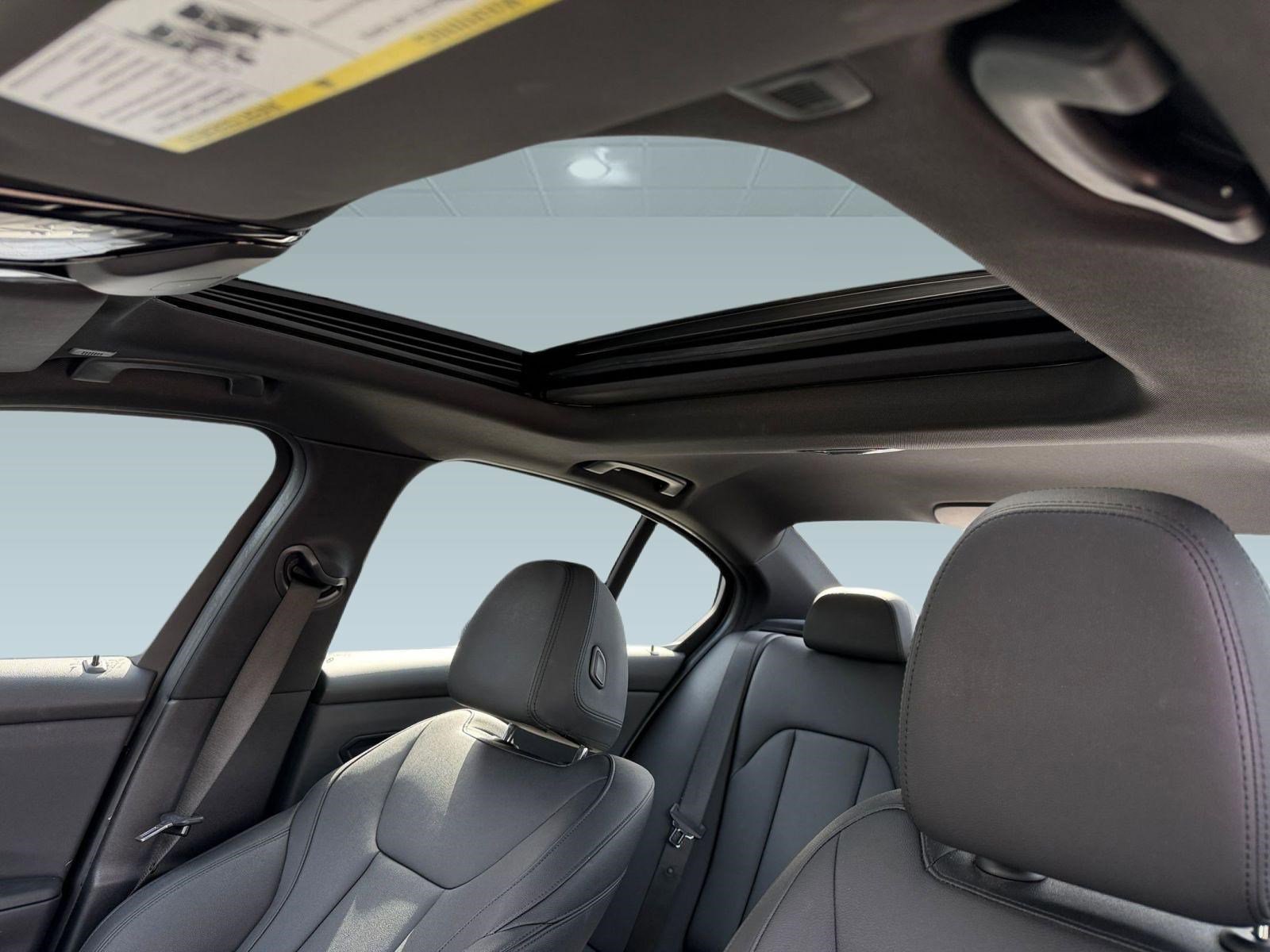 Used 2020 BMW 330i Sedan image 15