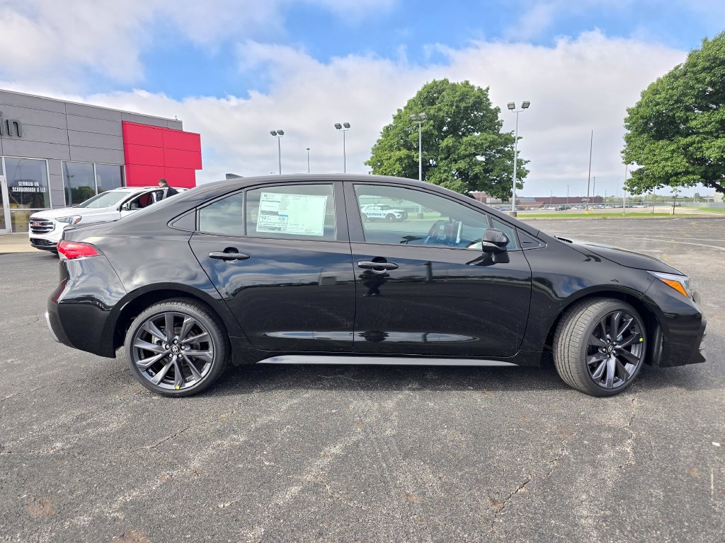 New 2027 Toyota Corolla SE FWD image 16