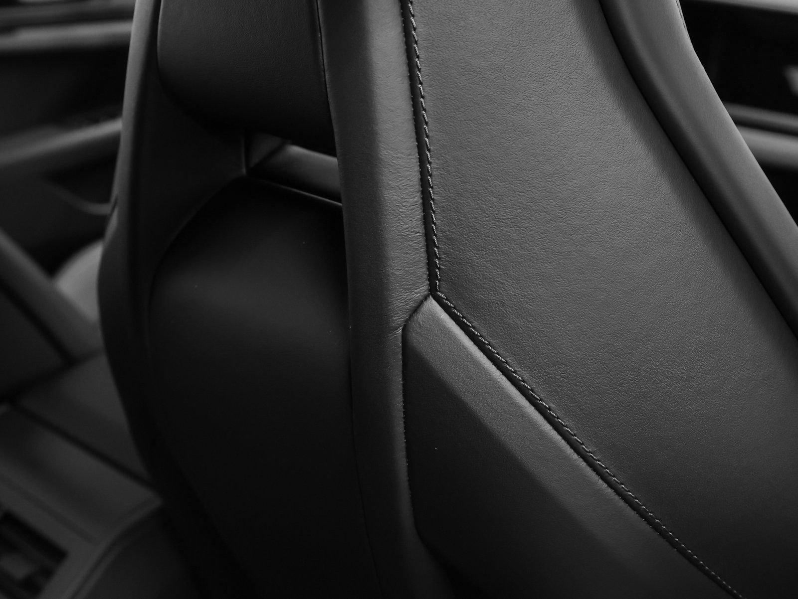 New 2026 Porsche Panamera 4 AWD/4WD image 28