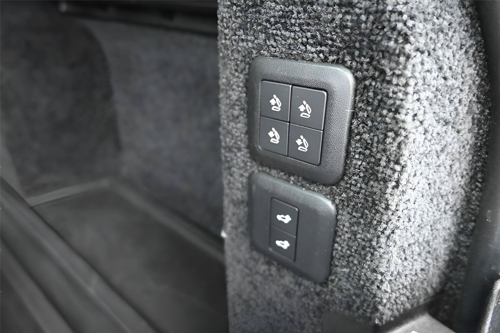 Used 2019 Land Rover Range Rover Supercharged AWD/4WD image 18