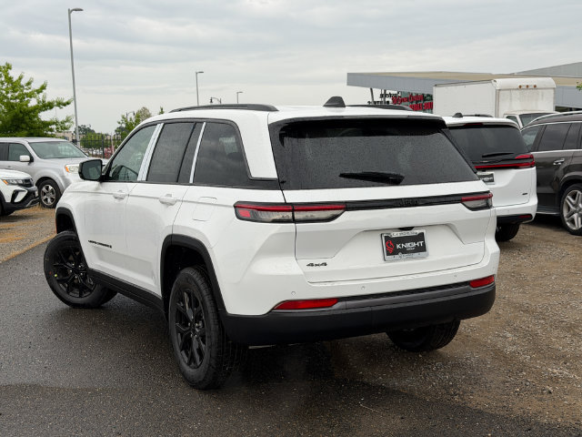 New 2026 Jeep Grand Cherokee Altitude AWD/4WD image 9