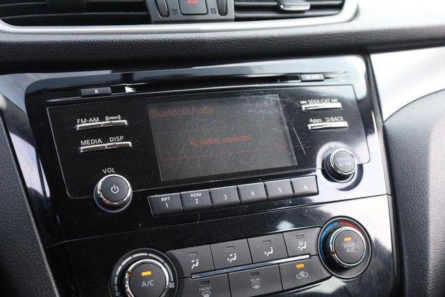 Used 2016 Nissan Rogue S AWD/4WD image 11